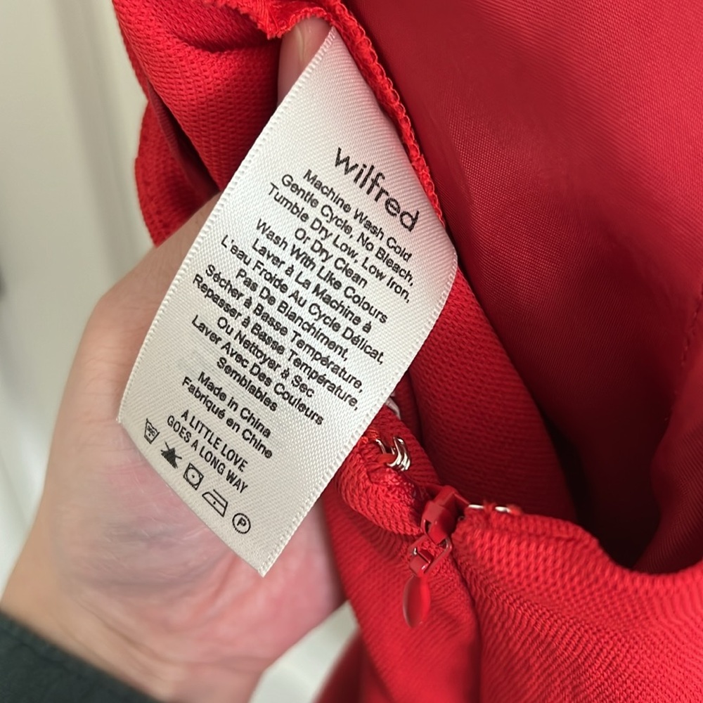Aritzia Wilfred Ecoulement Romper - Red (0) - Picture 8 of 8